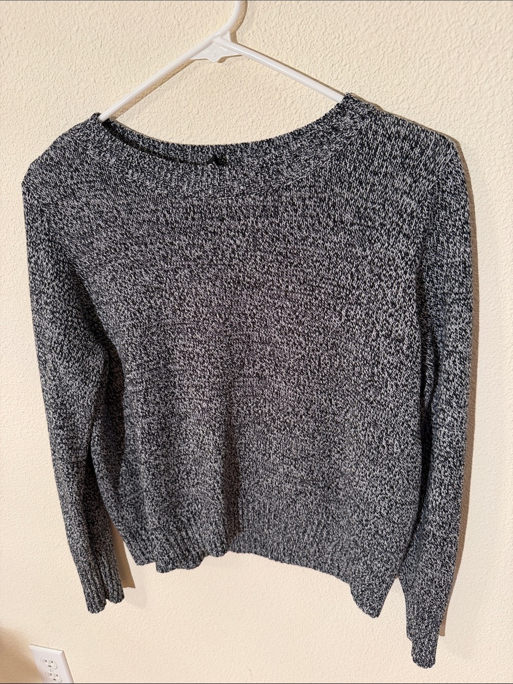 Women’s H&M Marled Gray Crewneck Sweater